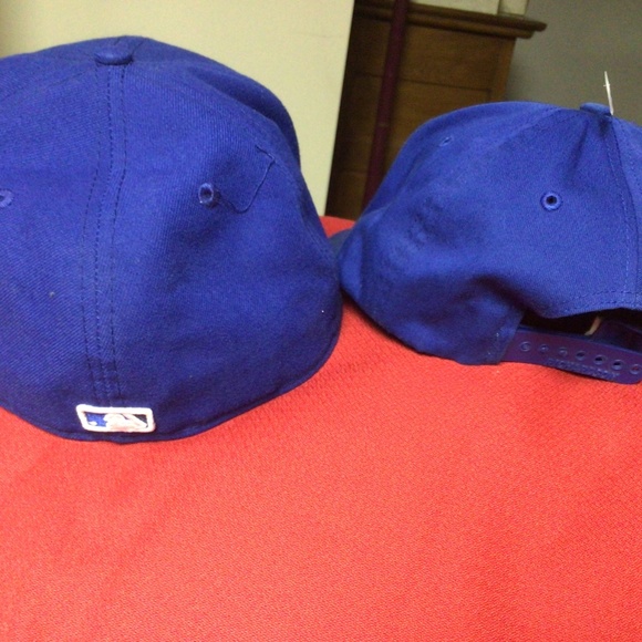 MLB TORONTO BLUEJAYS hats - Picture 3 of 6